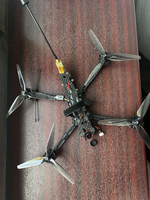 .Продам дрон FPV “7”.