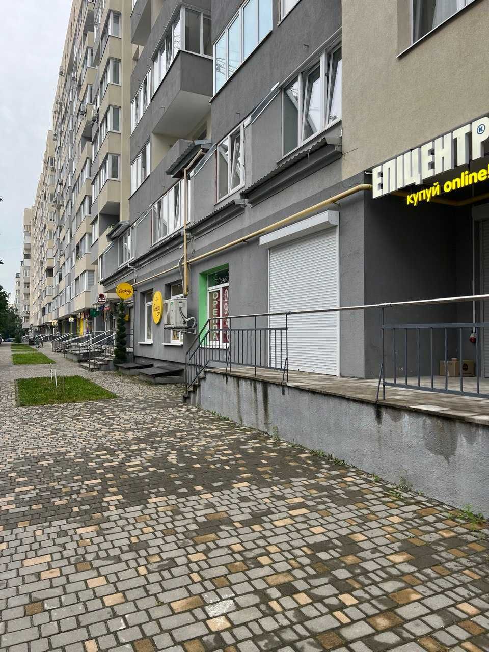 Продаж фасадного торгововго приміщення по вул. Тернопільська, 21к