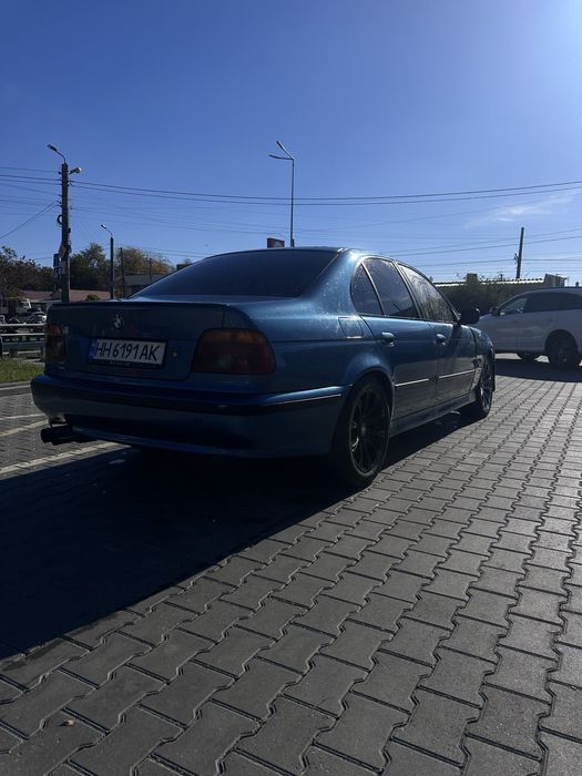 Е39 3.0 дизель.