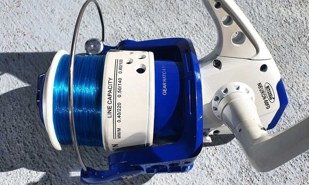 Kołowrotek uniwersalny z żyłką MITCHELL Neuron 60FD