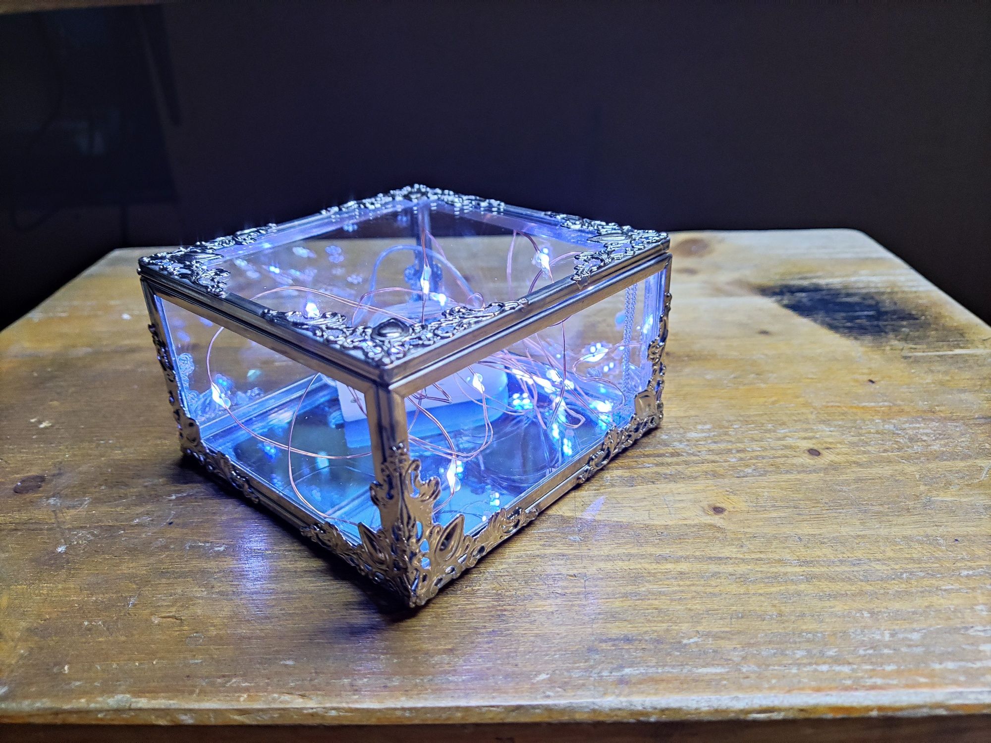 Pudełko szklane srebrne szkatułka biżuterię obrączki ślubne organizer