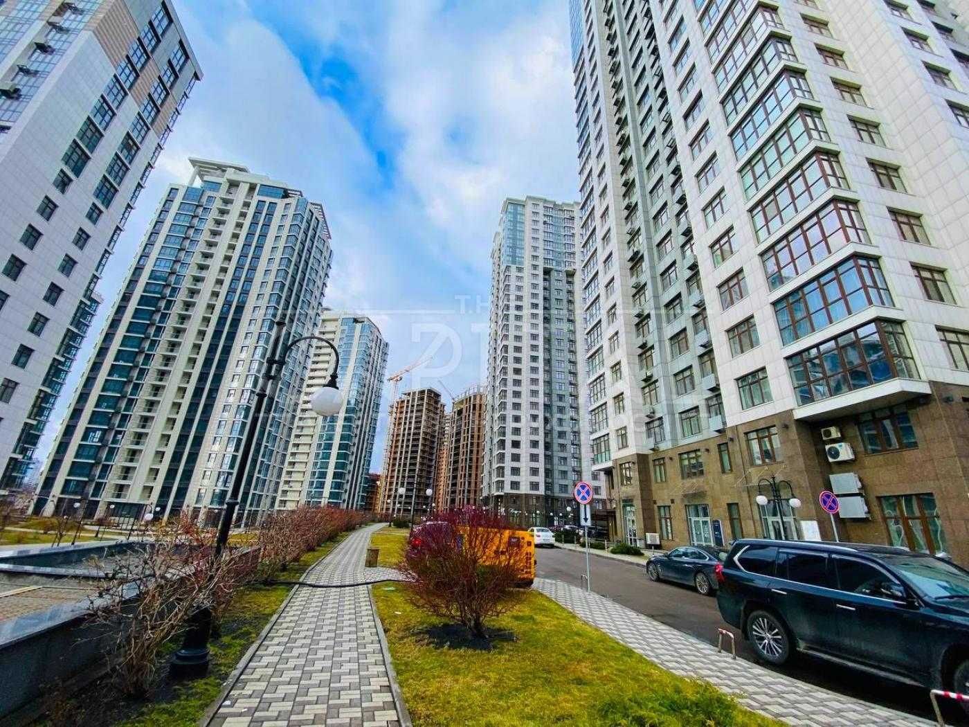 Продаж квартири, ЖК Новопечерські Липки, вул. Драгомирова, Печерськ
