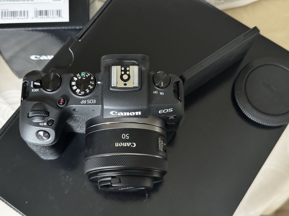 Фотокамера Canon EOS RP body + RF 50mm F1,8