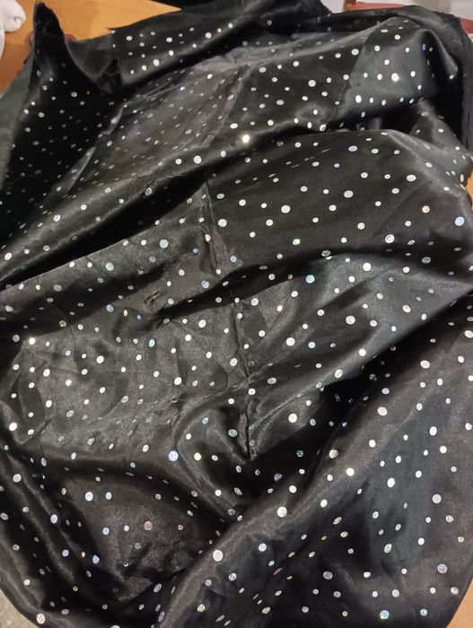 Ткань.в паетках.