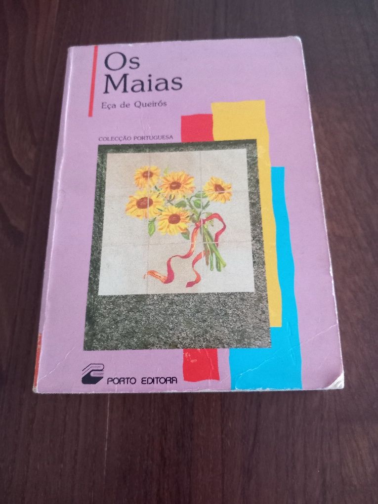Livro "Os Maias"