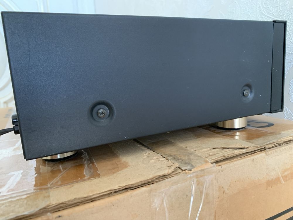 Касетна дека Nakamichi CR-30