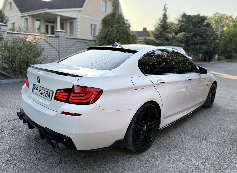 Продам Бмв ф10 в хорошем состояние