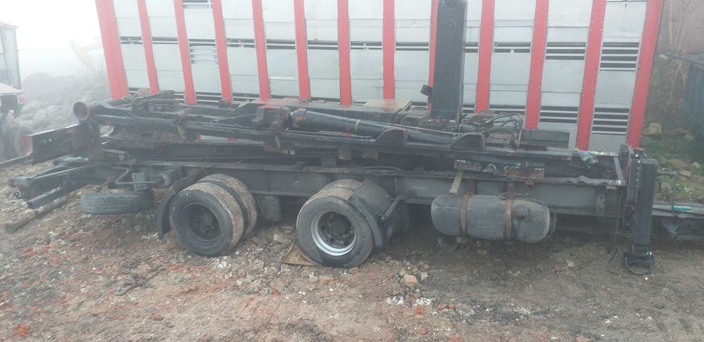 Przyczepa naczepa Osie rolnictwo transport  i innne