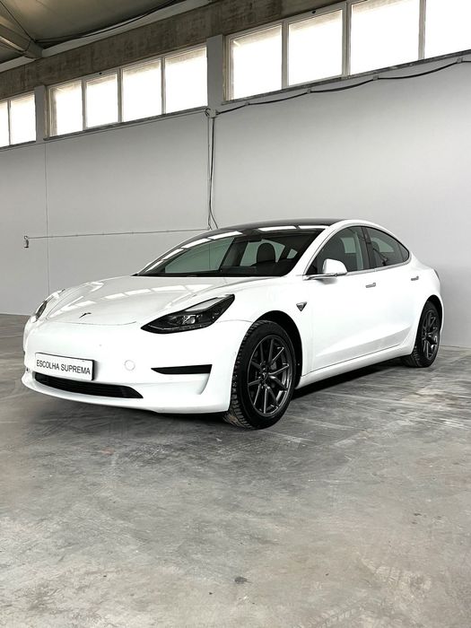 Tesla Model 3 Standard Range Plus RWD