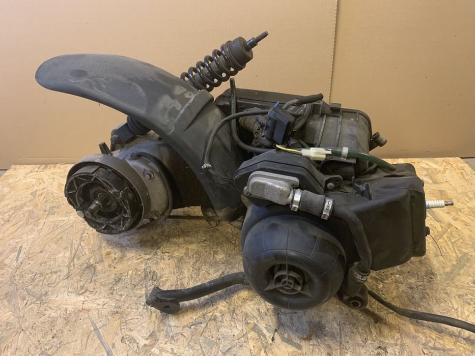 Silnik Piaggio Gilera Aprilia SR Typhoon Motard