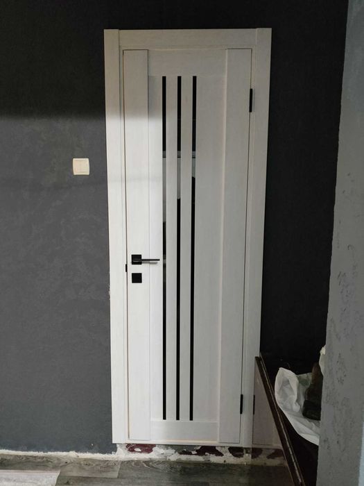 Міжкімнатні двері, є послуги врізки, встановлення