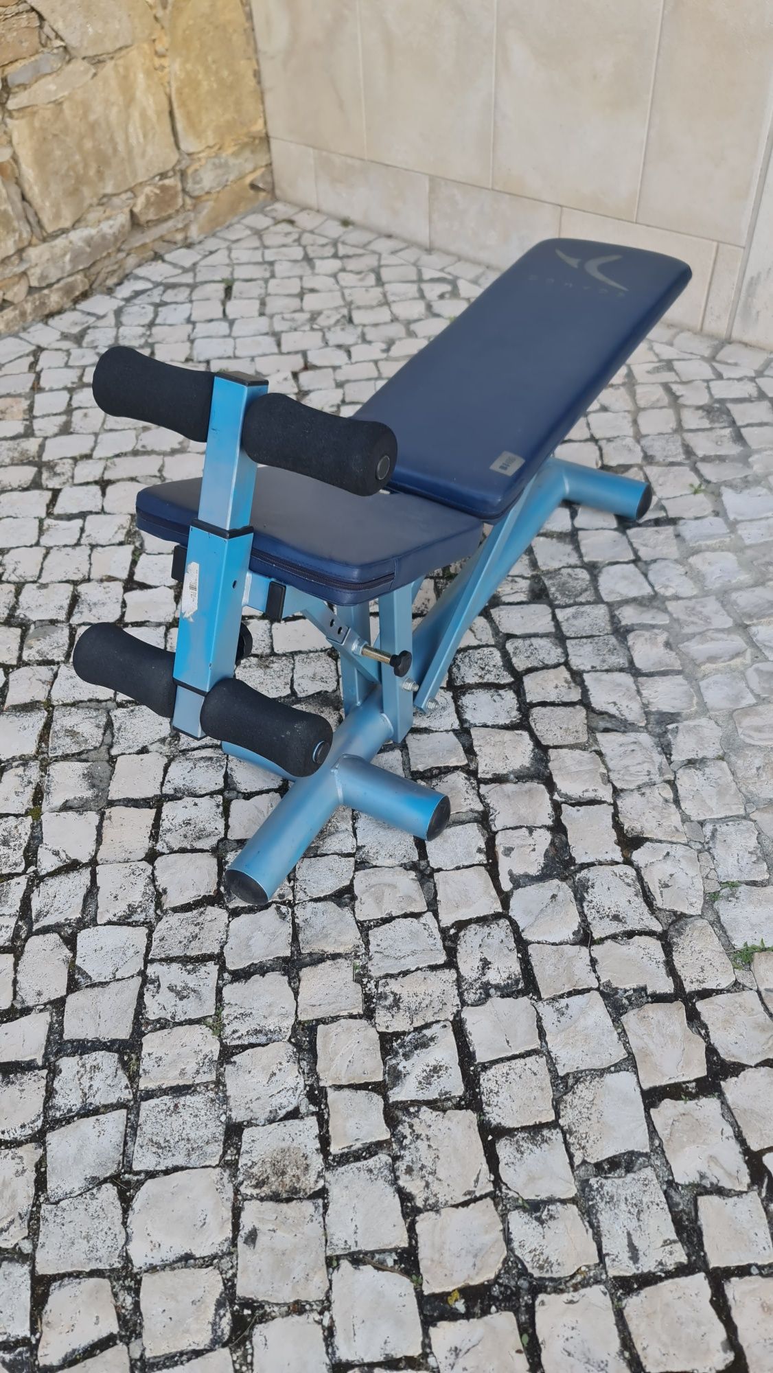 Maquina aparelho musculacao  pesos