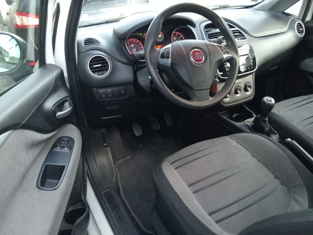 Fiat gran punto 2011