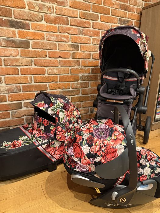 Cybex Priam Dark Spring Blossom 4.0 Platinum zestaw z niania Motorola