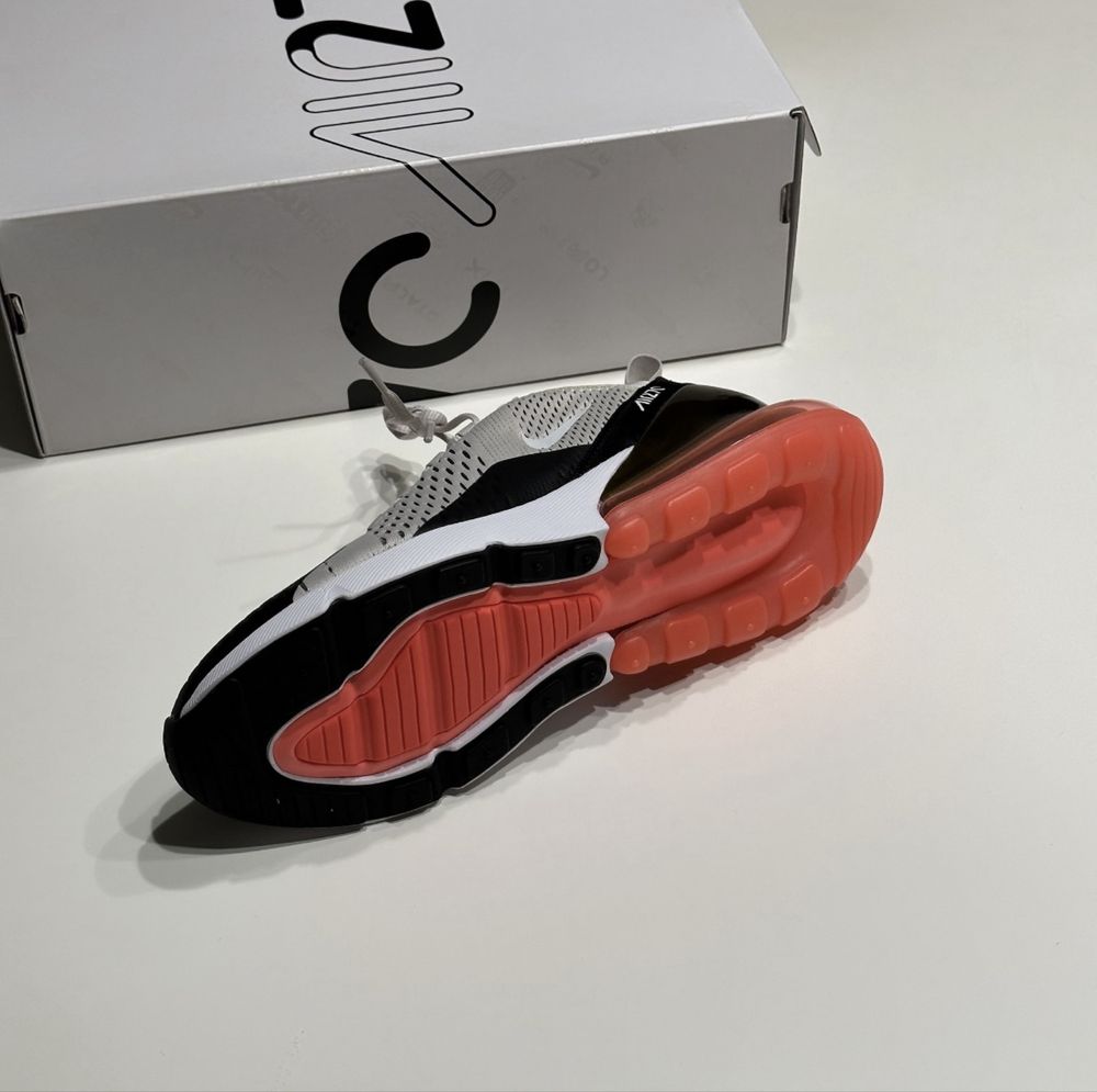 Nike Air Max 270 Light Bone Hot Punch (42) DS