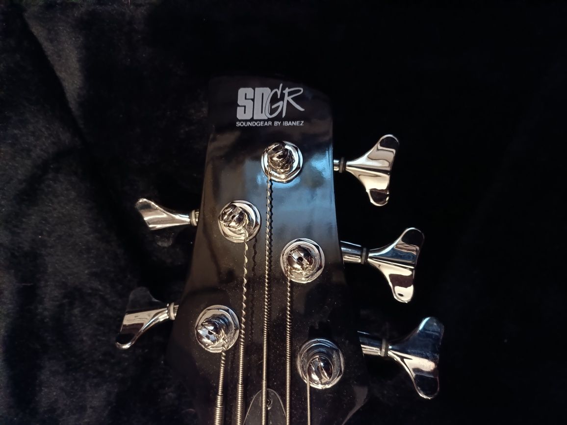 Продам бас гитару Soundgear (by ibanez) SRX 305