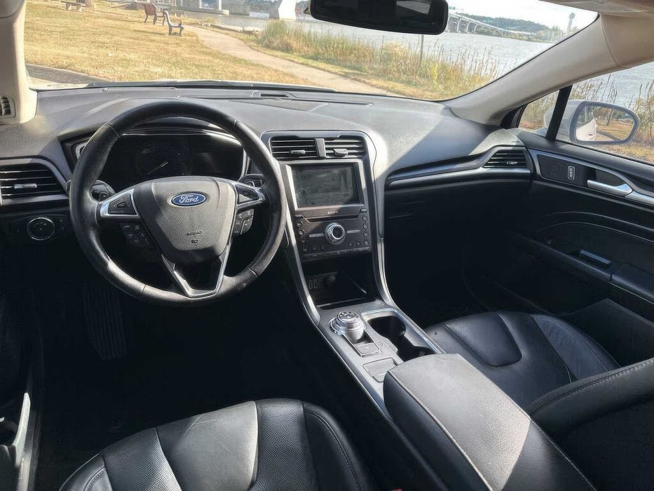 Ford Fusion Titanium      2019