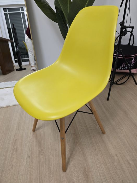 Cadeiras amarela