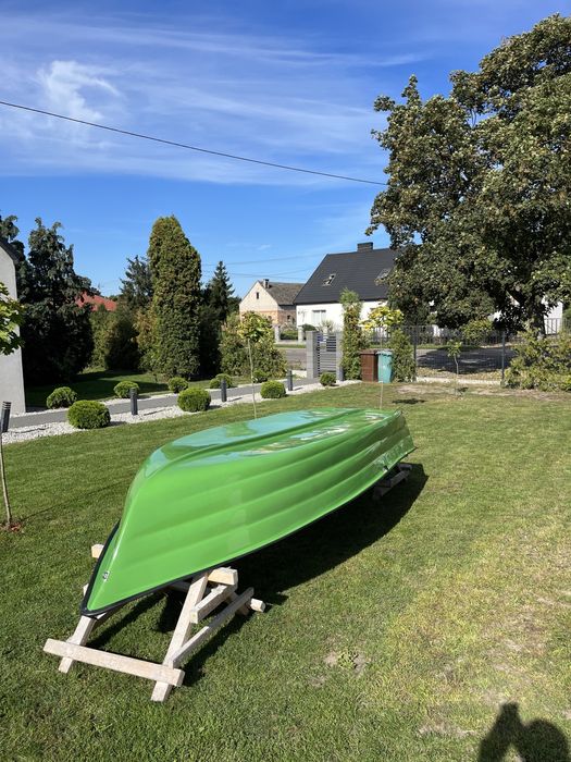 Łódka Łódź łódki łodzie wiosłowa Wędkarska