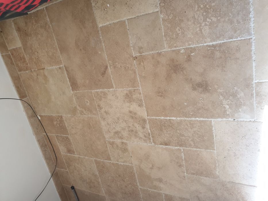 Pedra creme para piso - travertino