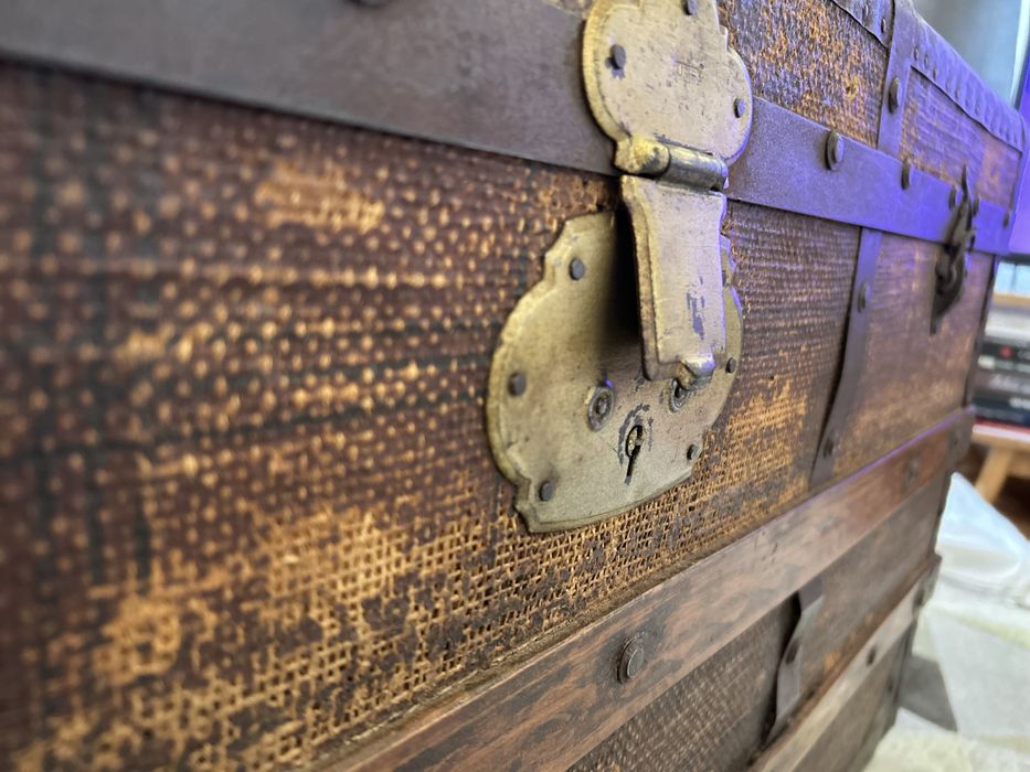 VENDO Arca de Madeira Antiga