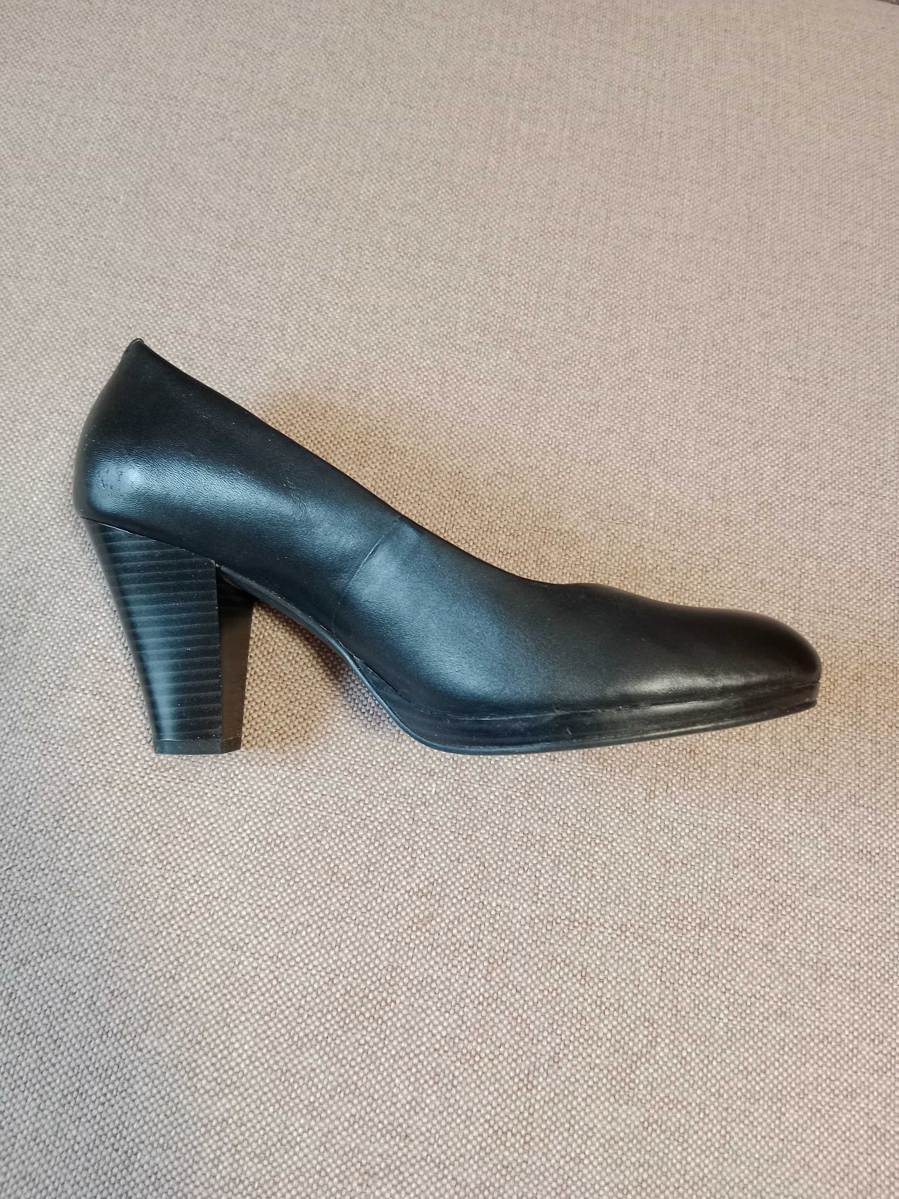 Жіночі туфлі Clarks. Великобританія. Розмір 41.5