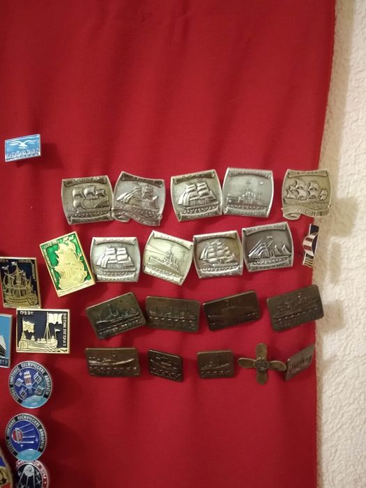 Значки советские корабли переливные