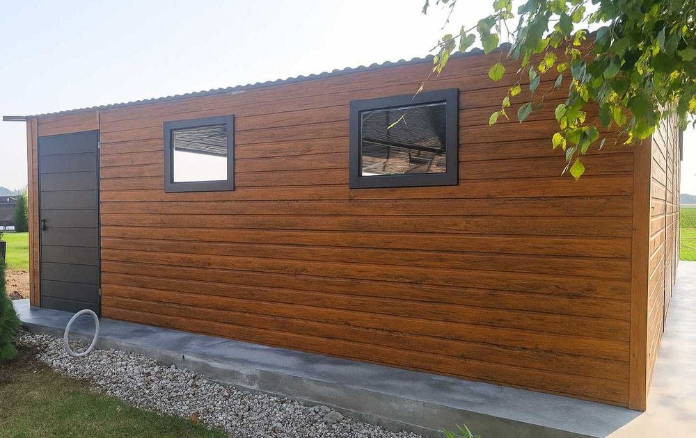 Garaż blaszany 10x6 drewnopodobny trzystanowiskowy dwuspadowy