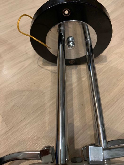 люстра на три лампочки