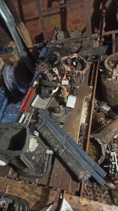 Nissan Silvia s12 проводка салона,моторчик печки,дворников, пластик