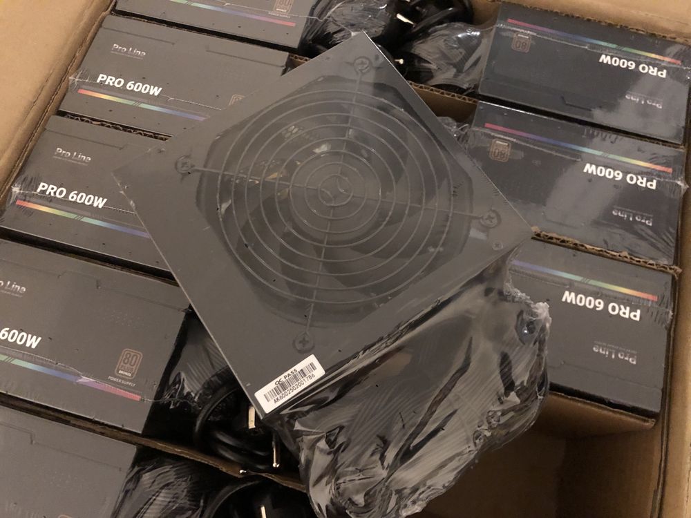 Блок питания Pro Line (600W), 80 PLUS Bronze для стабильной работы ПК.