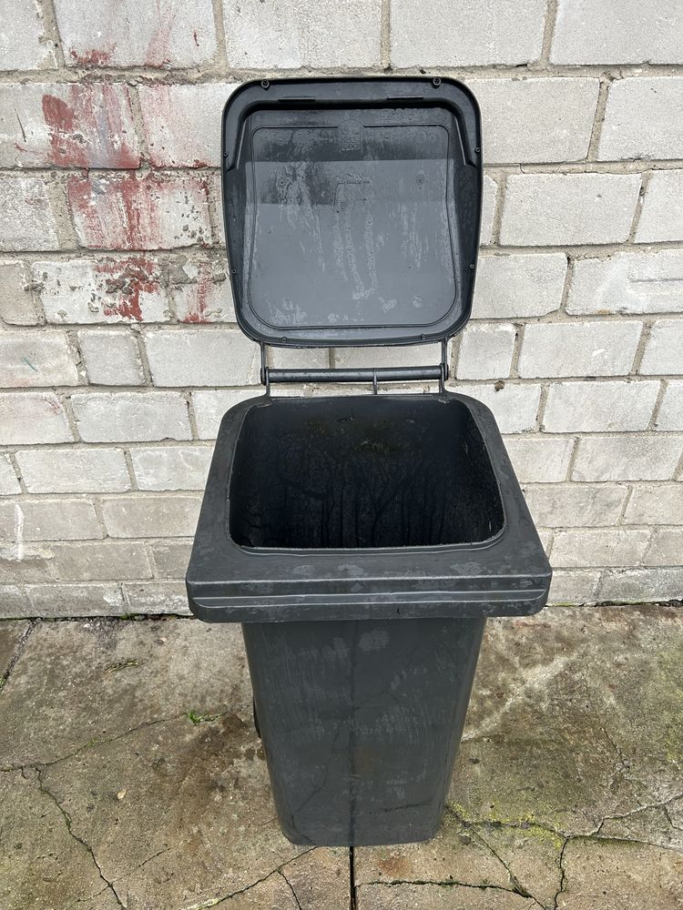 Pojemnik na śmieci 120 l
