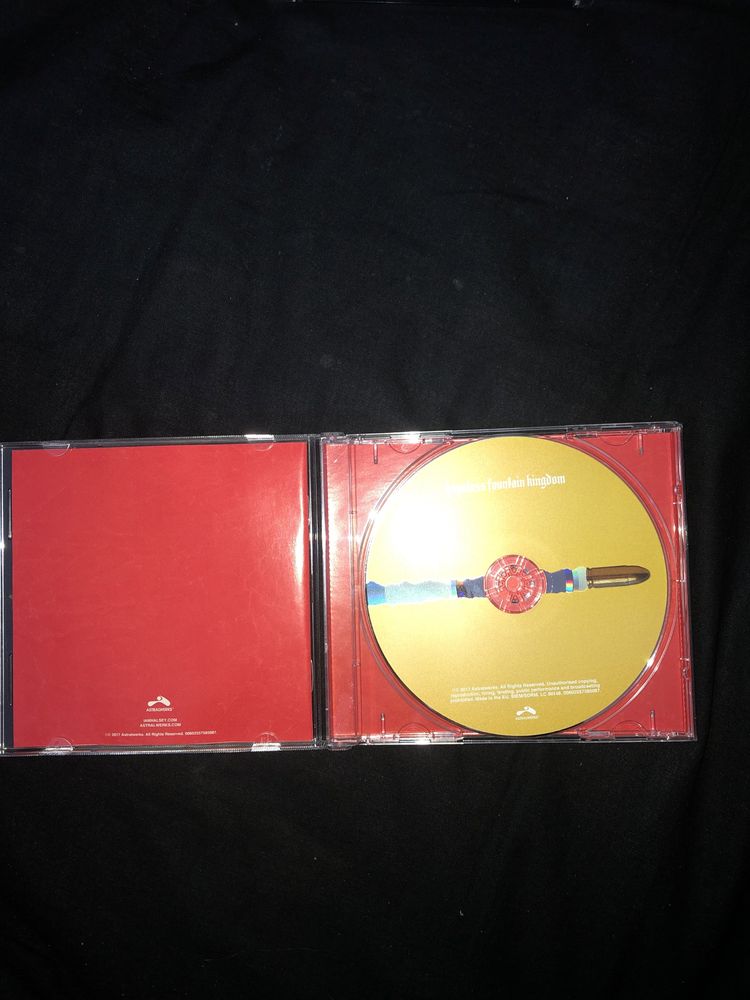 vende-se CD “hopeless fountain kingdom” da Halsey