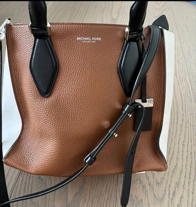 Mala Michael Kors nova super elegante