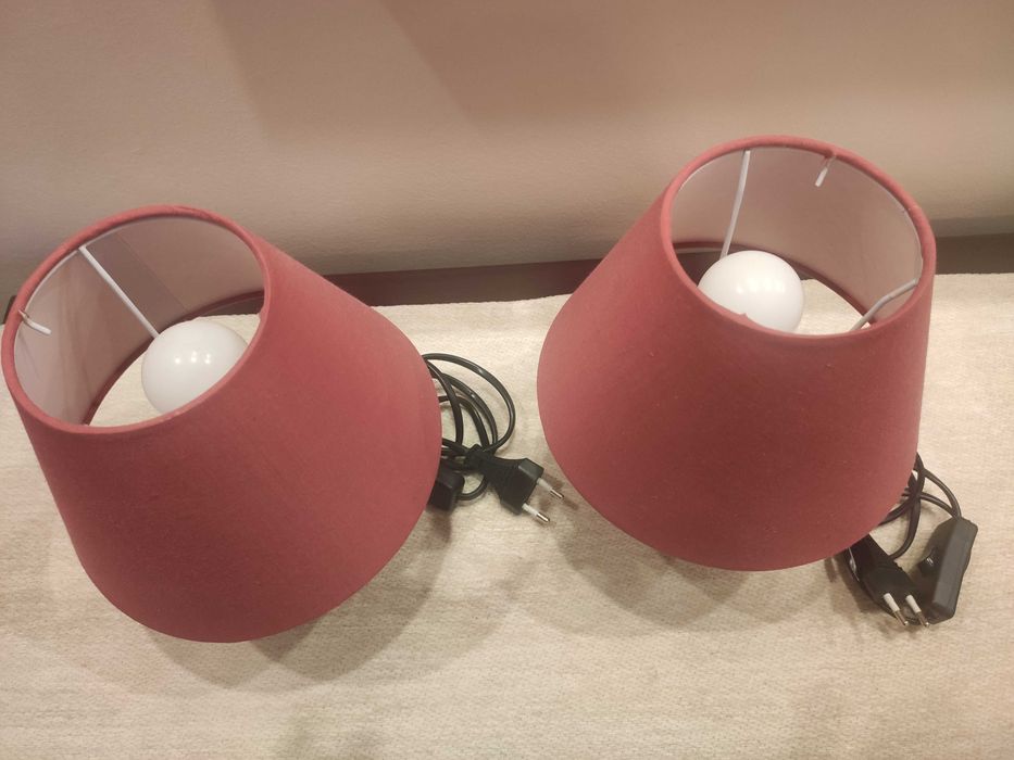 Vendo 2 Candeeiros pequenos em muito bom estado. (Ler descrição)