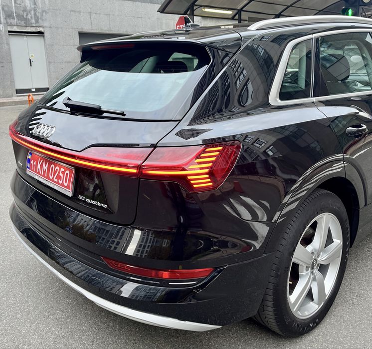 Audi E-Tron 50, 71kwh 2019