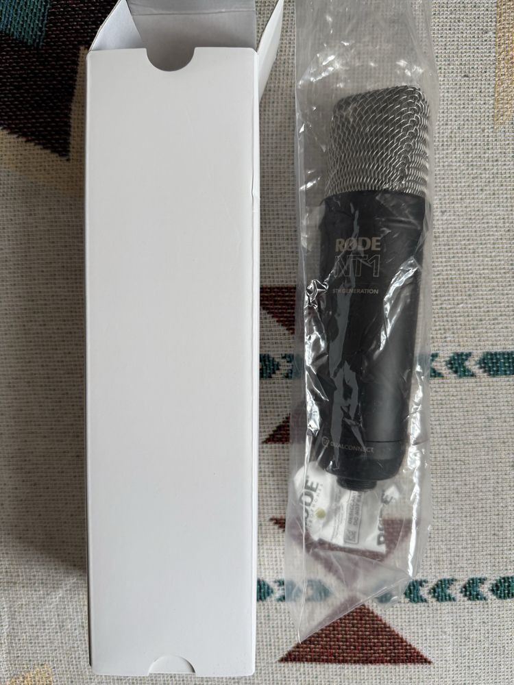 Røde NT1 studio condeser microphone