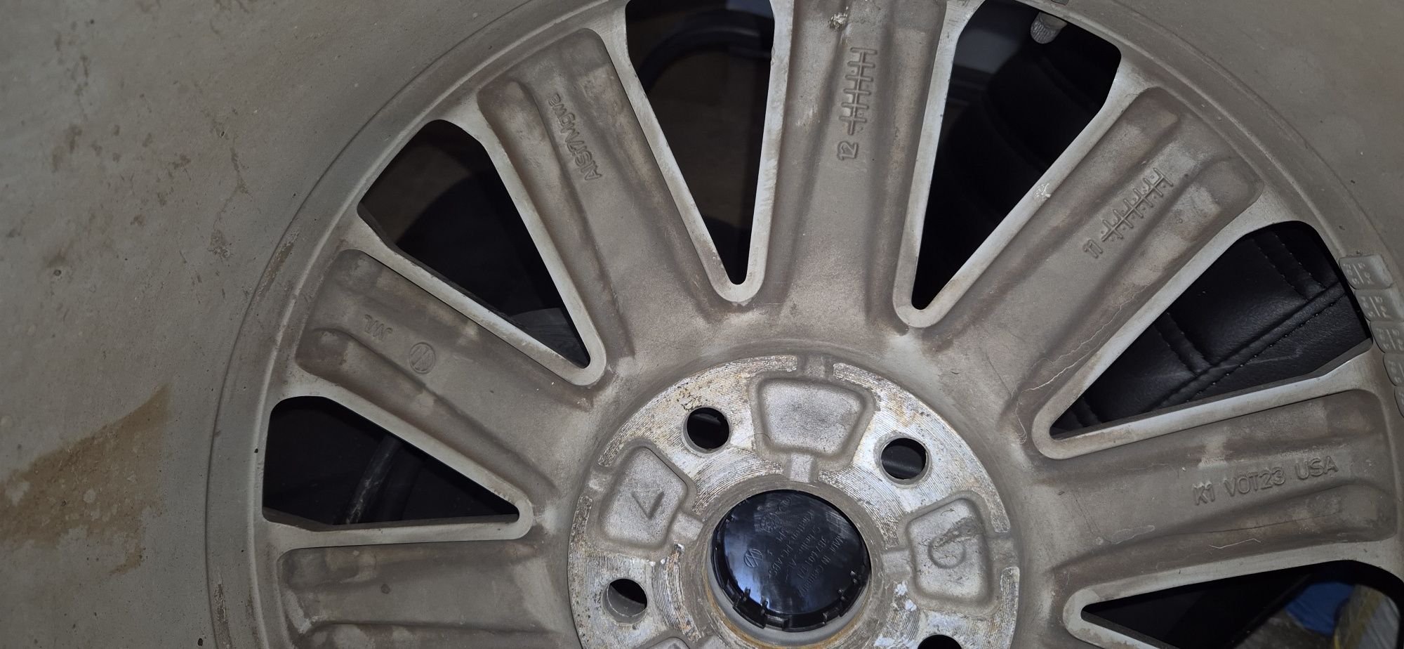 Диски оригінал R18 Volkswagen