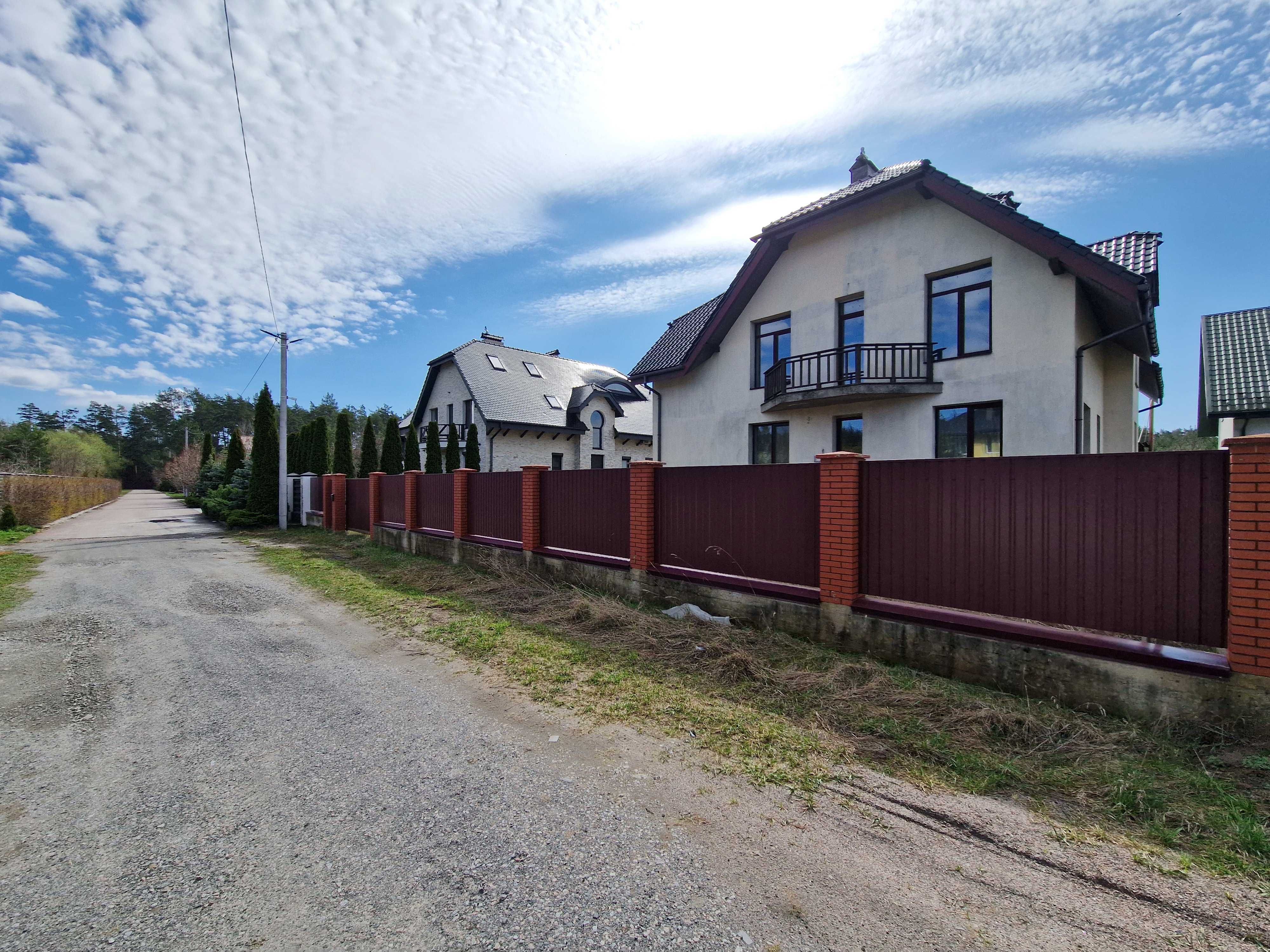 дом 250 кв.м под ремонт в с.Березовка Макаровский р-н,