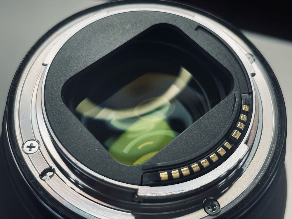 Canon RF 28-70 2.0 L f/2 USM