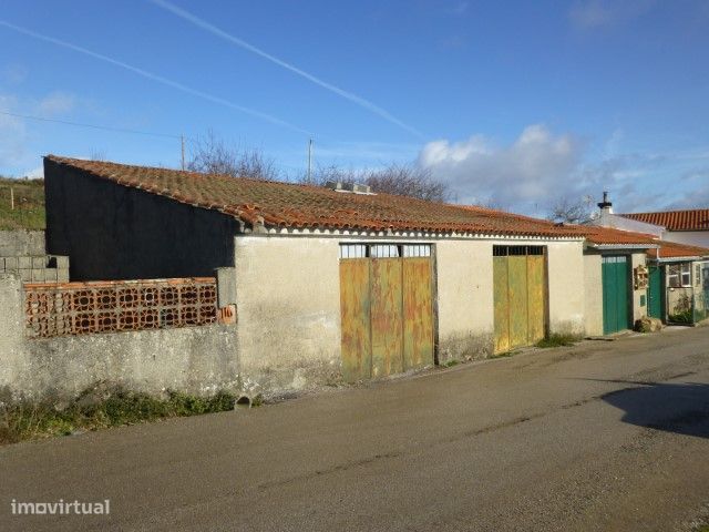 Garagem Dupla com Quintal - Cepos (Arganil)