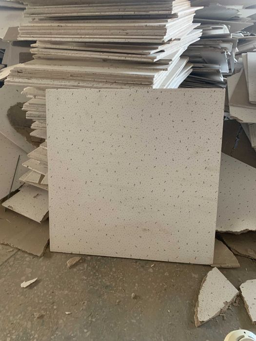 Плити для підвісної стелі (Амстронг) б/у