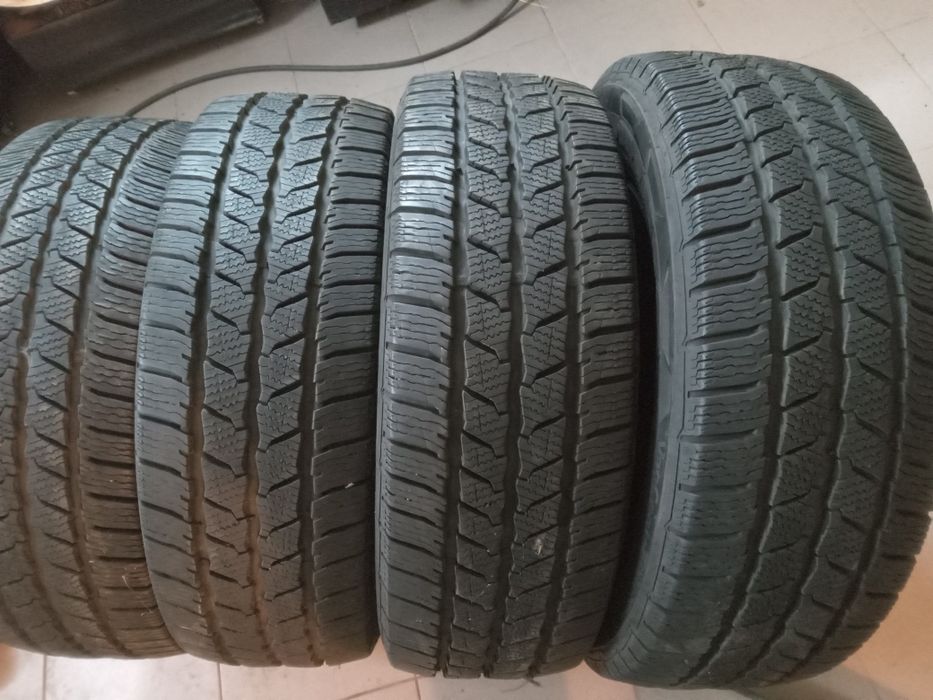 Продам чотири шт. 215 /65 R 16C