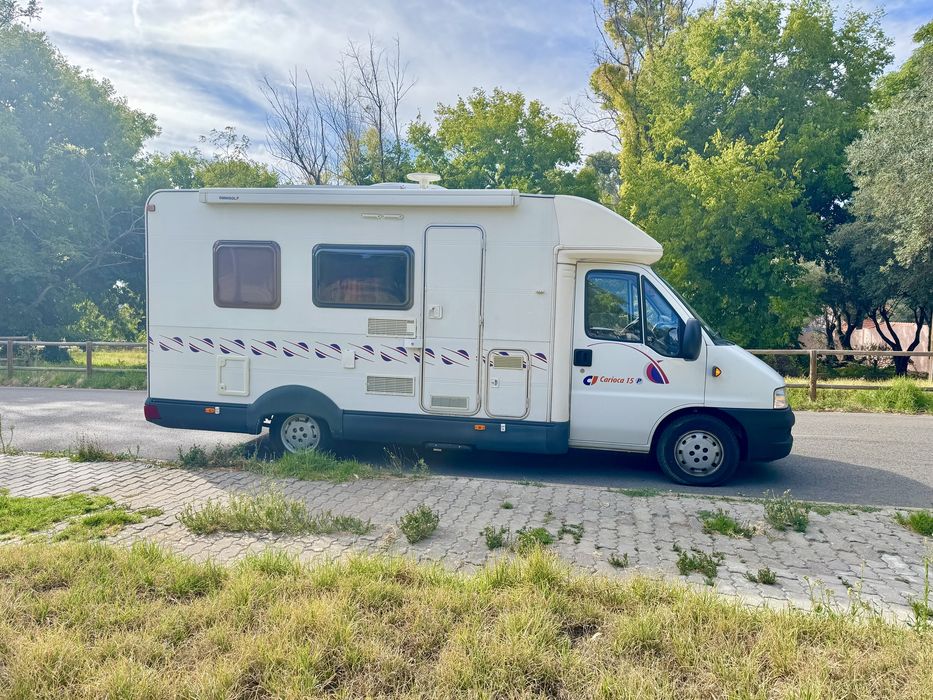 Fiat CI perfilada ano 2002 c/ AC