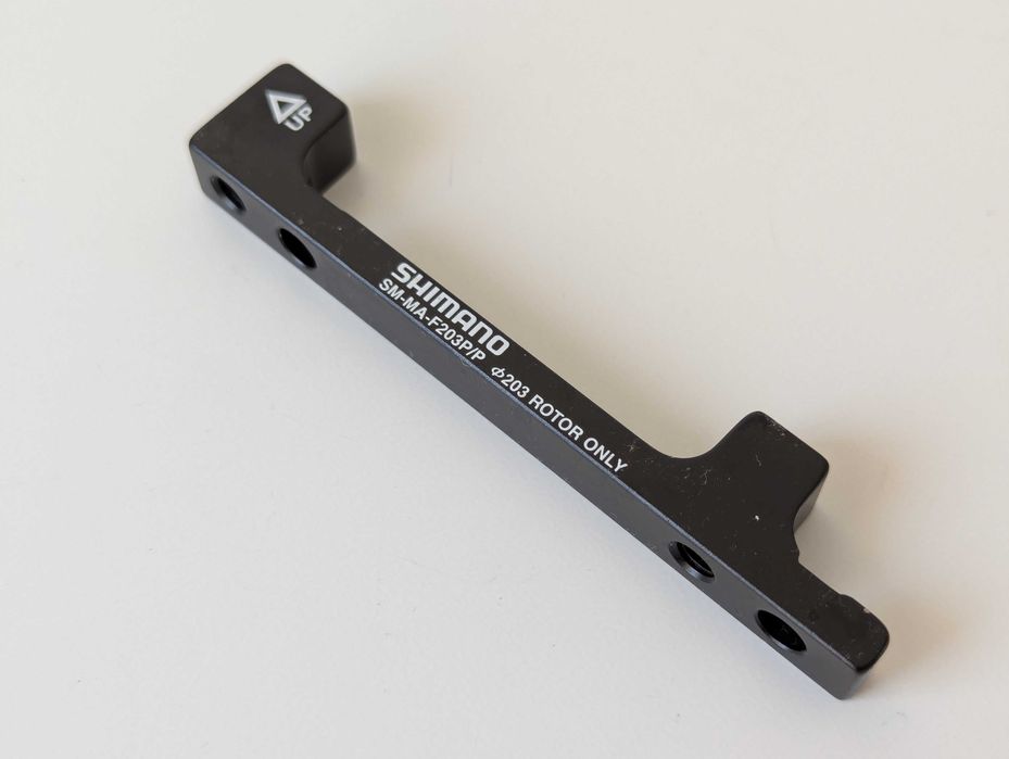 Kit Travões Shimano MT400 Frente e Trás com Discos 203 (e Adaptadores)