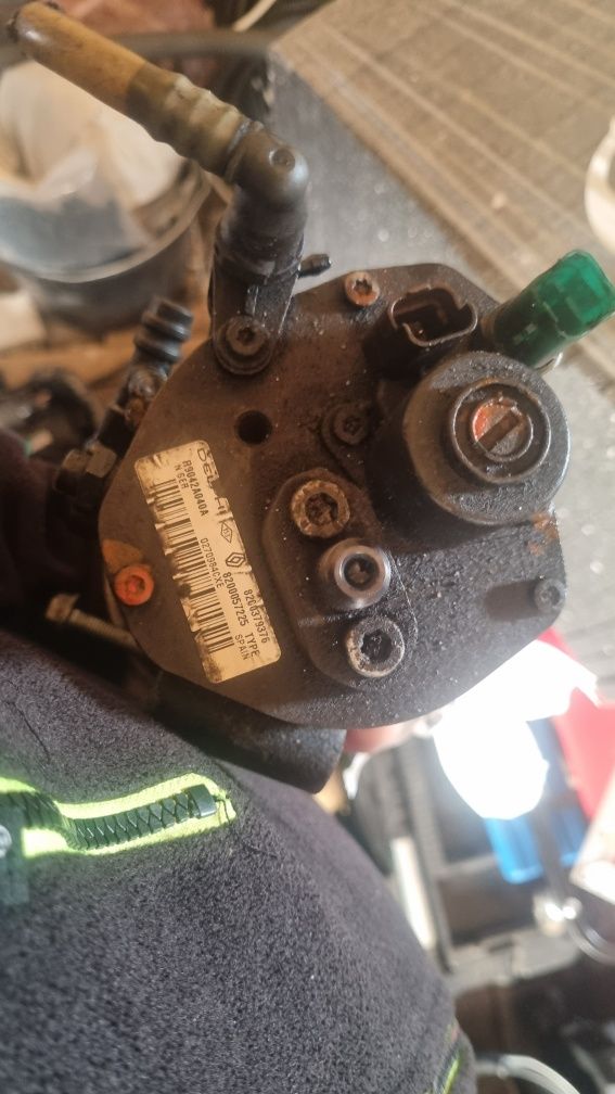 1.5 dci pompa z wtryskiwaczami
