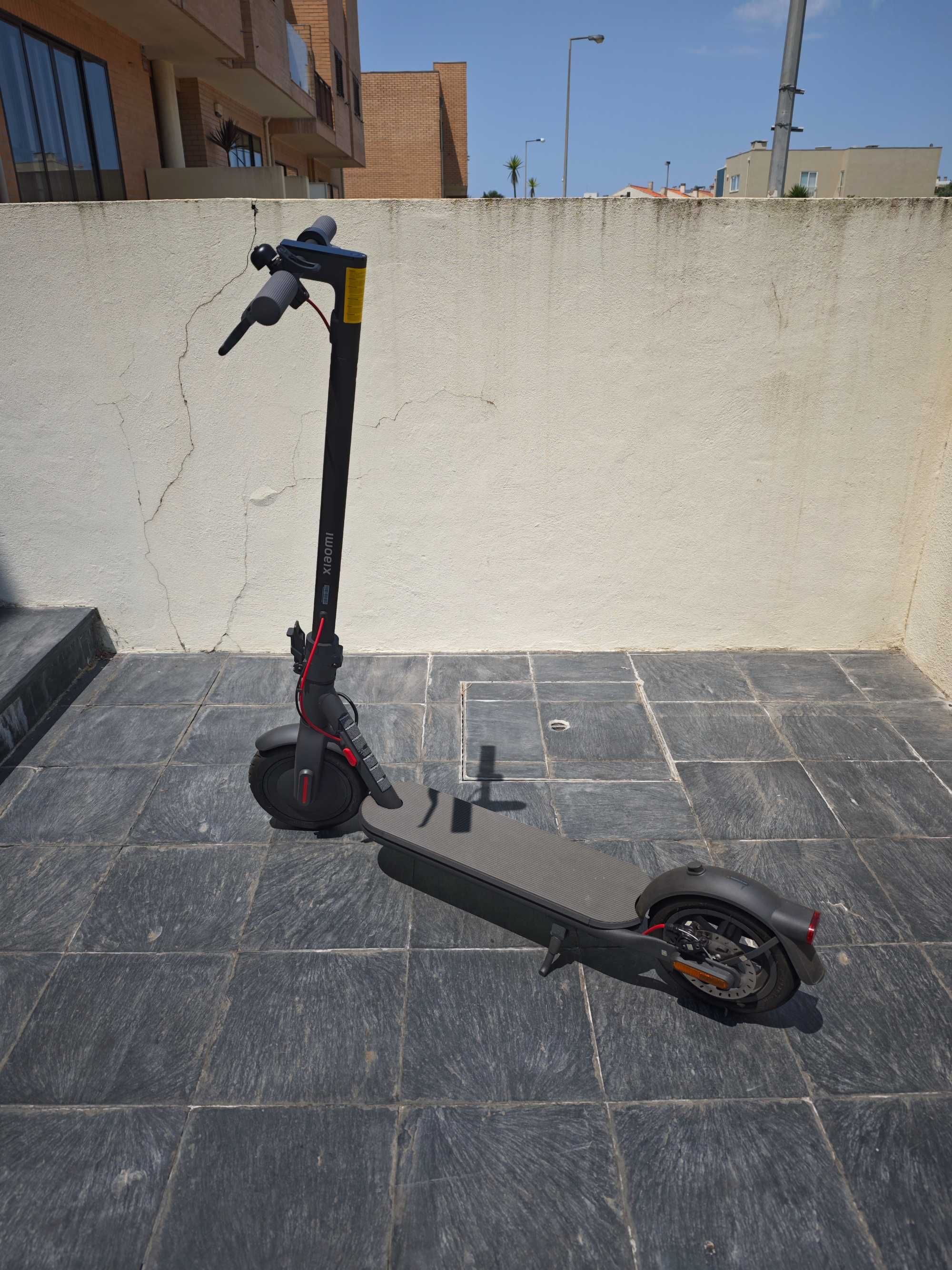 Trotinete Elétrica Xiaomi 4 – Como Nova, ainda com Garantia