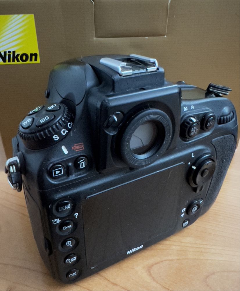 Vende-se Nikon D800