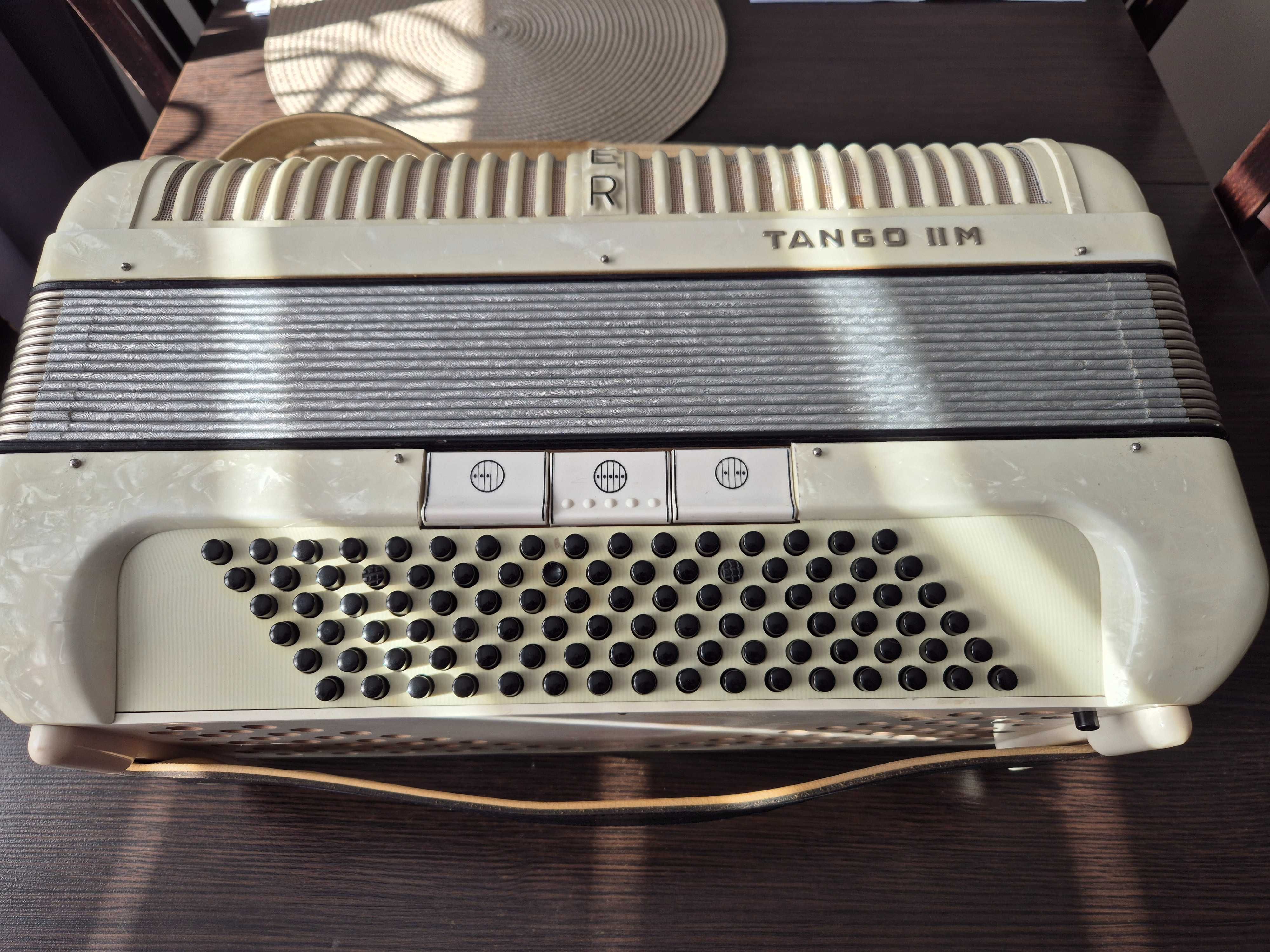 Akordeon Hohner Tango II M