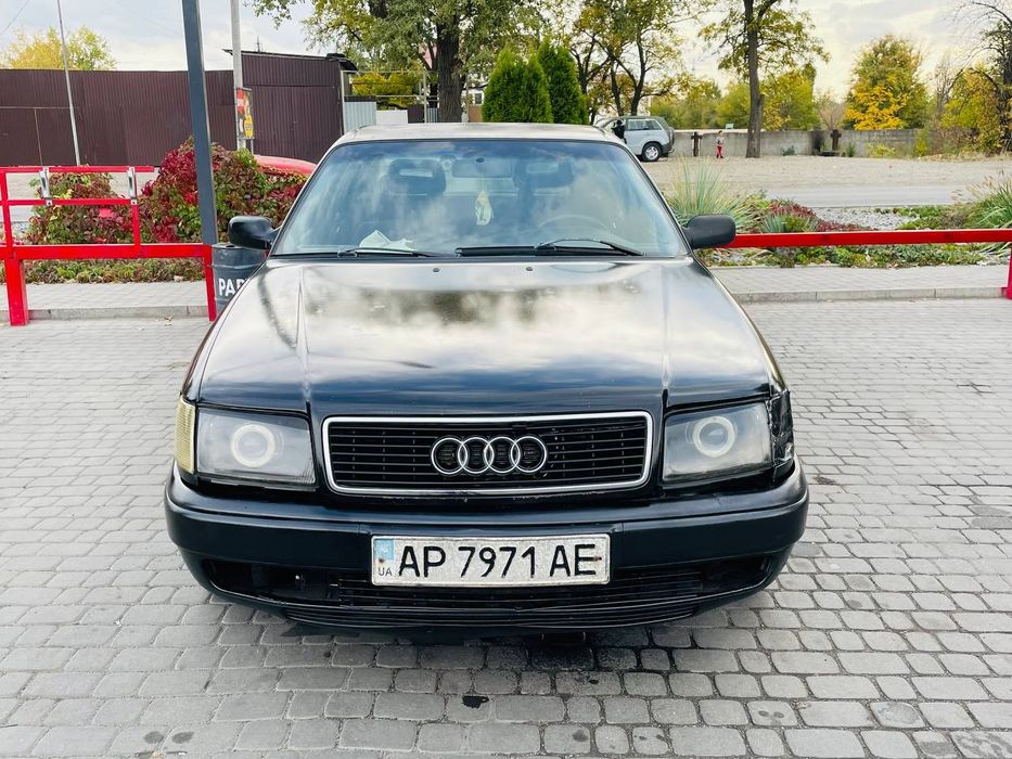 Срочно продам Ауди 100 с4 2.0 инжектор